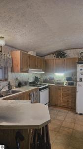 1265 Channel Way, Gladwin, Michigan 48624, États-Unis