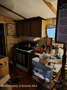 144 Old Loggers Road, Factoryville, Pensylwania 18419, USA