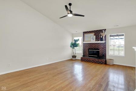 1906 Spring Beauty Drive, Avon, Indiana 46123