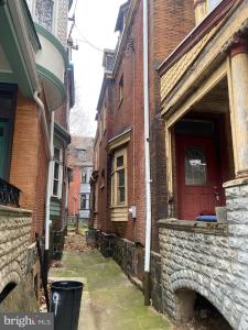 821 S 49TH STREET, PHILADELPHIA, Pennsylvania 19143