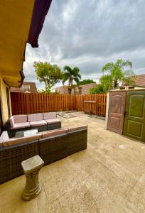 711 Springdale Circle, Palm Springs, Florida 33461, USA