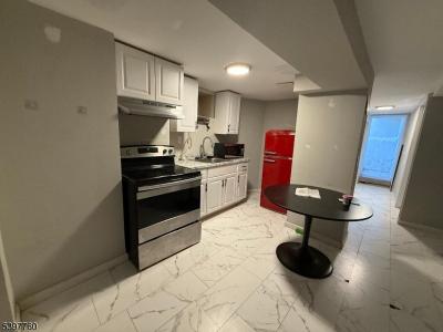 123 Haledon Ave, Paterson City, Нью-Джерси 07522, Соединенные Штаты