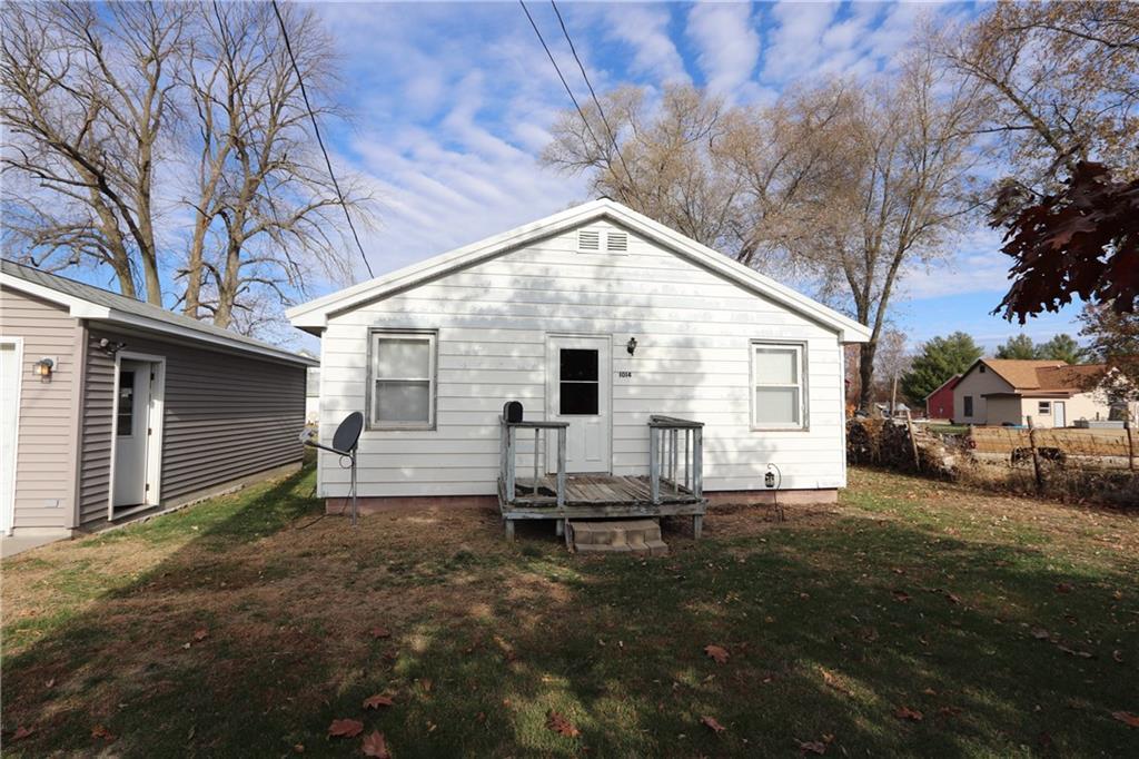 1014 Illinois Ave, Windsor, Illinois 61957