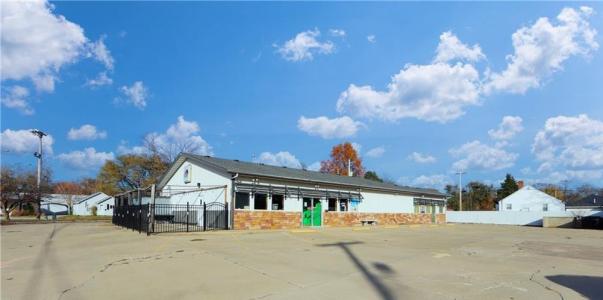 430 W State St, Charleston, Illinois 61920, USA