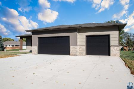 601 Topaz Drive, Sergeant Bluff, Iowa 51054