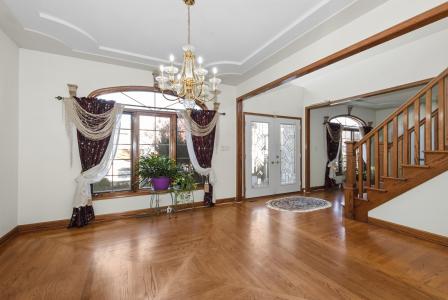 8113 Blarney Road, Tinley Park, Illinois 60477