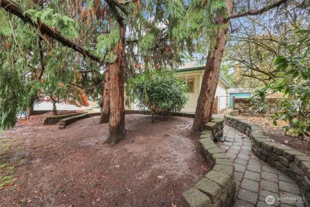 1808 Riverview Drive, Auburn, Washington 98002