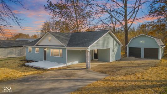 8087 W 300 S, Columbus, Indiana 47201, USA