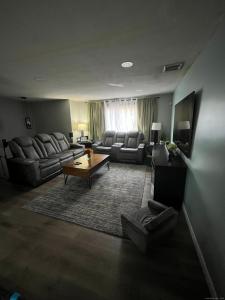 80 School House Road, Wallingford, Connecticut 06492, Estados Unidos