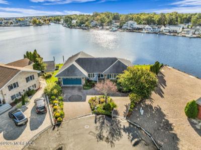 10 Dolphin Court, Forked River, NJ 08731, USA