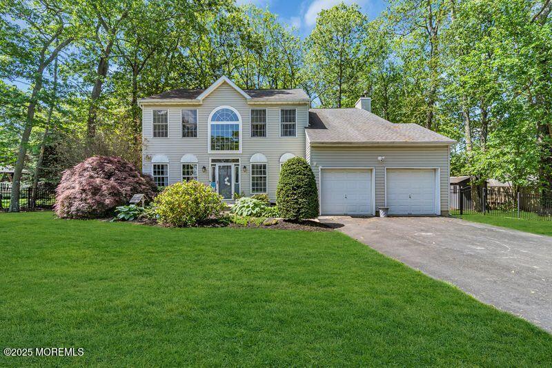 15 Coral Drive, Howell, New Jersey 07731