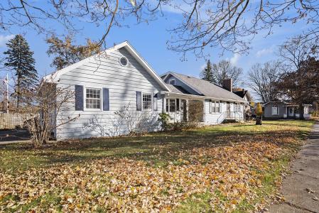 202 Moccasin Street, Buchanan, Michigan 49107, États-Unis