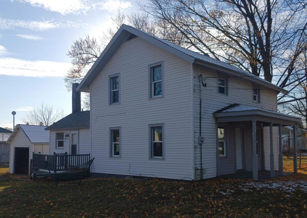 112 E Church Street, Orfordville, Wisconsin 53576, USA