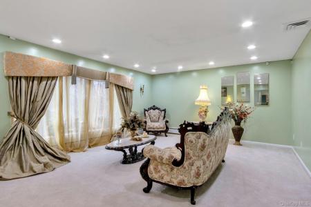 44 Greenridge Way, Spring Valley, 纽约州 10977, 美国