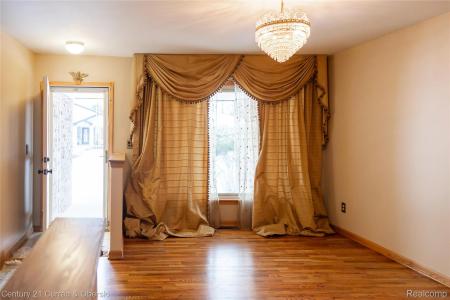 575 Rosemary Street, Dearborn Heights, Michigan 48127, États-Unis