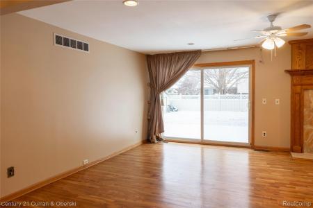 575 Rosemary Street, Dearborn Heights, Michigan 48127, États-Unis