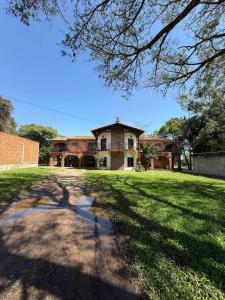 cacique cara cara casi aromitas , Mariano Roque Alonso, Central 00001, Paraguay