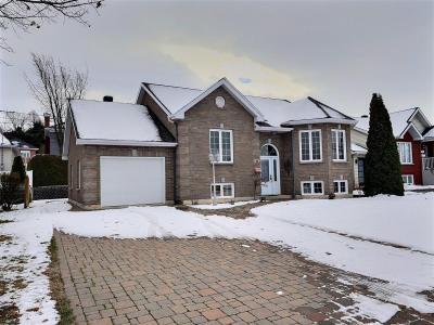 61  Rue des Pivoines, Rivière-du-Loup, Québec G5R 5E6, Canada