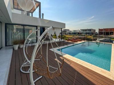 El Yacht al río Nordelta, Tigre, GBA Norte 00001, Argentinien