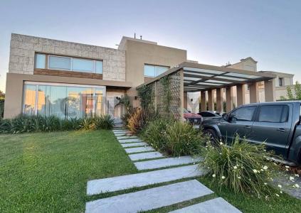 Mayor Irusta 3777, San Miguel, GBA Norte 1661, Argentina