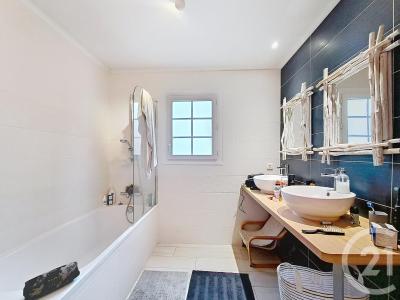 Reze, País Do Loire 44400, França