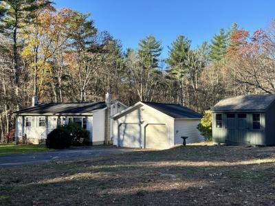 230 Quaker St, Northbridge, Massachusetts 01534, Stati Uniti