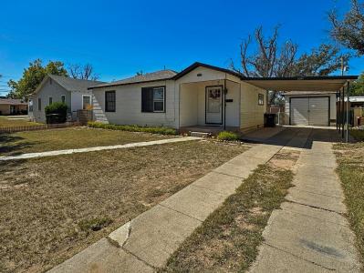 1003 N Edward Street, Carlsbad, New Mexico 88220, HOA KỲ