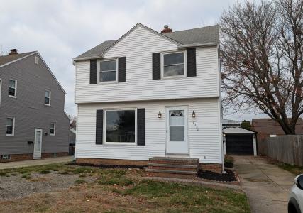 8320 Parmenter Dr., Parma, Ohio 44129, USA