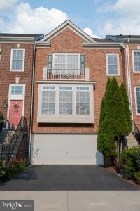 42724 Rolling Rock Square, Chantilly, Virginia 20152, HOA KỲ