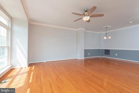 42724 Rolling Rock Square, Chantilly, Virginia 20152, HOA KỲ