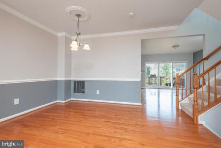 42724 Rolling Rock Square, Chantilly, Virginia 20152, HOA KỲ