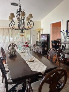 7009 Golf Pointe Circle, Tamarac, פלורידה 33321, ארצות הברית של אמריקה