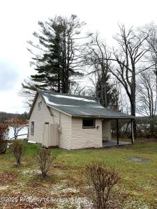 335 South Shore Drive, Thompson, Pennsylvania 18465