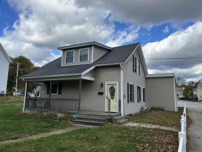 163 Hickory Street, Norwich, Connecticut 06360, USA