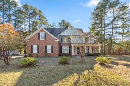 480 Whispering Pines Drive, Spring Lake, Carolina Do Norte 28390, Estados Unidos