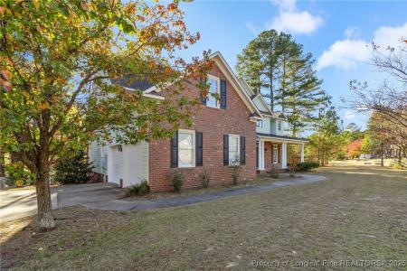 480 Whispering Pines Drive, Spring Lake, Carolina Do Norte 28390, Estados Unidos