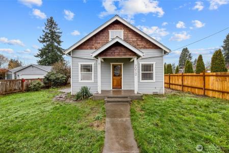 7012 47th Avenue Ne, Marysville, Washington 98270, États-Unis