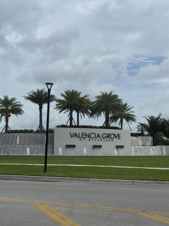 11643 SW Moon River Way, St Lucie West, Floride 34987, États-Unis