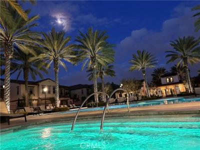 227 Carlow, Irvine, California 92618, Stati Uniti