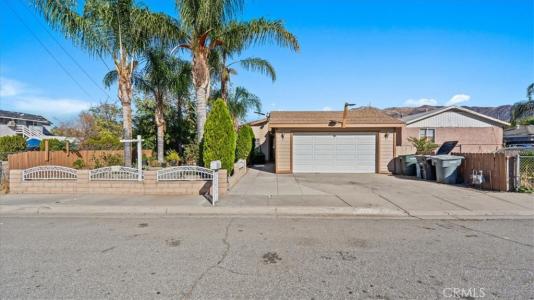 335 E Mead, San Jacinto, California 92583, USA