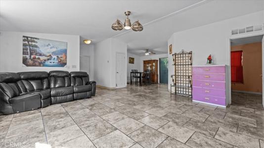 335 E Mead, San Jacinto, Califórnia 92583, Estados Unidos