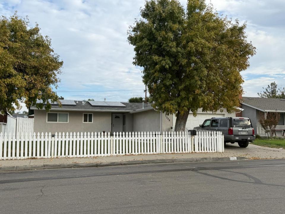 1328 Robin Street, Los Banos, California 93635