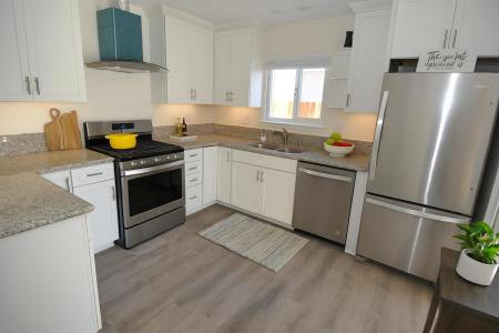 1328 Robin Street, Los Banos, California 93635