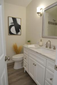 1328 Robin Street, Los Banos, California 93635