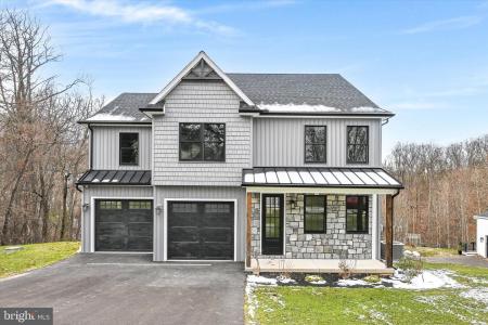 4 Pine Tree Dr, New Cumberland, Pennsylvania 17070, USA