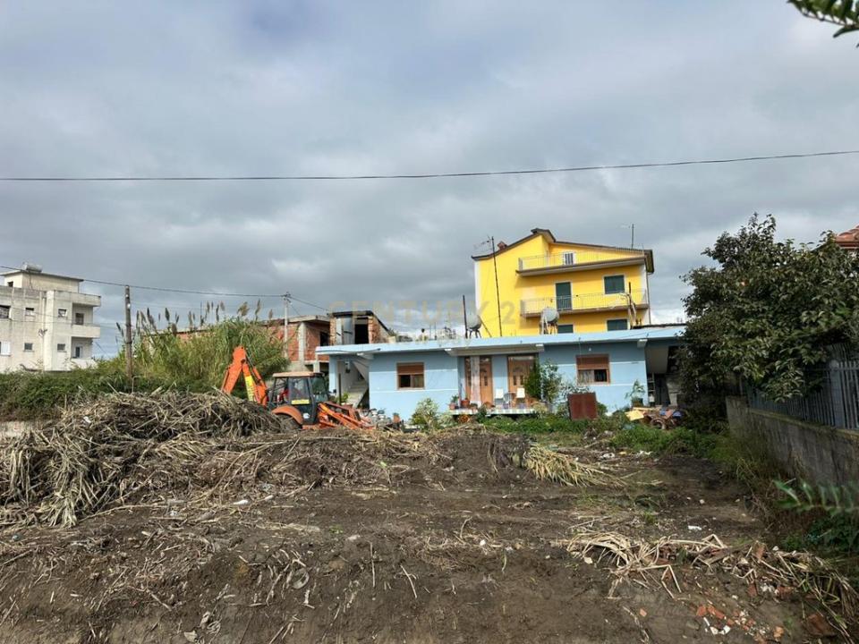 Plazh Rrota e Kuqe, Durrës, Albania