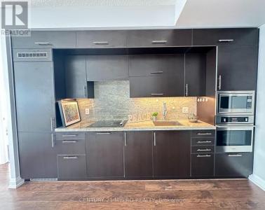 2 ANNDALE DRIVE, Toronto (willowdale East), Ontario M2N 2W8, Canada