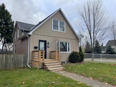 64 EDWARD STREET, St. Thomas, أونتاريو N5P 1Y6, كندا 