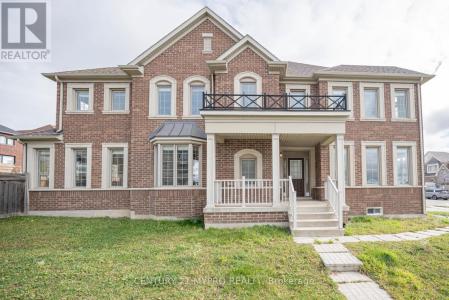 2 MANOR HAMPTON STREET, East Gwillimbury (sharon), Ontario L9N 0R1, Canadá