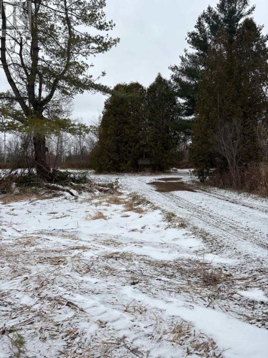 15557 DIXON ROAD, South Stormont, Ontario K0C 1R0, Canada
